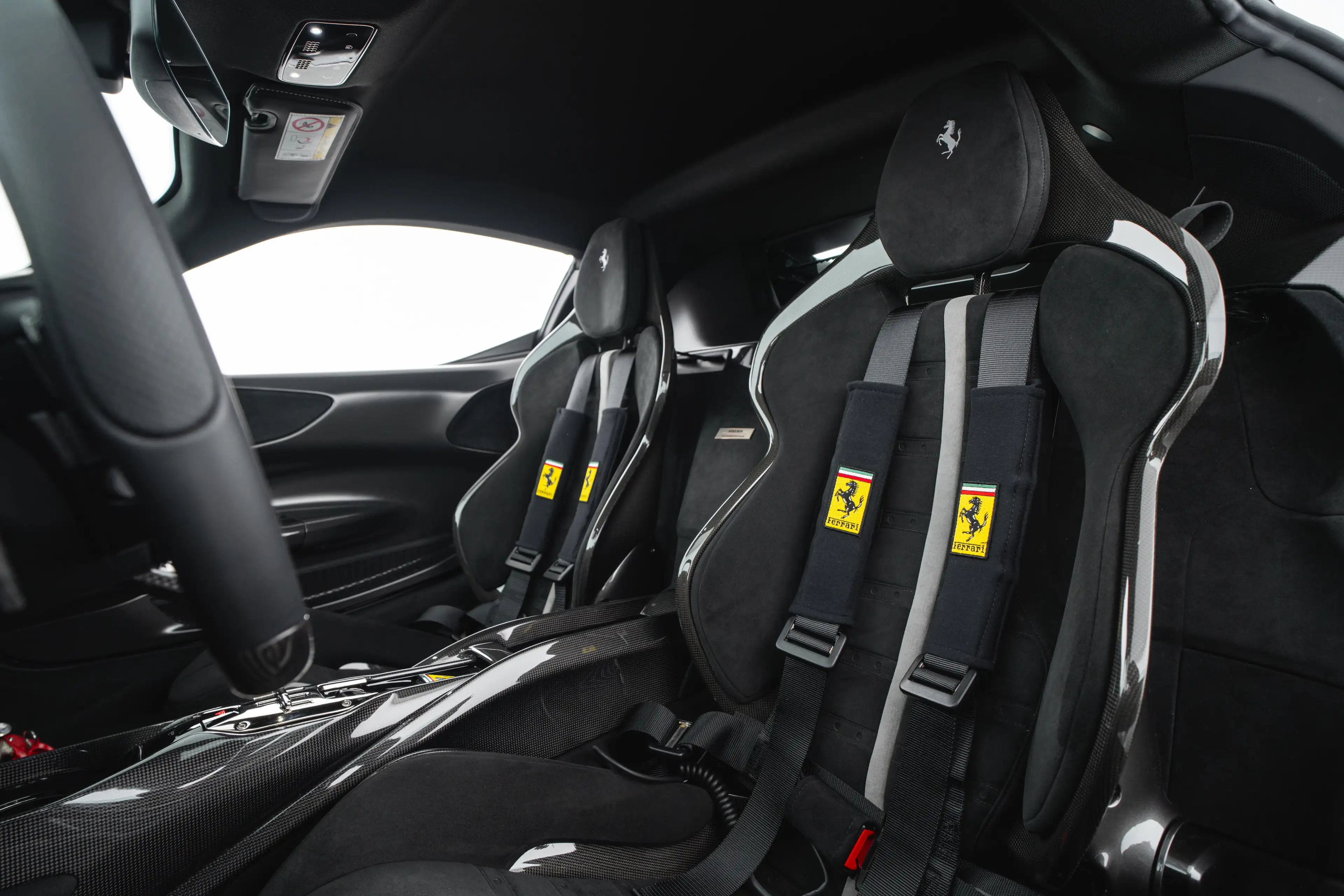 Ferrari SF90 Stradale — photo 11