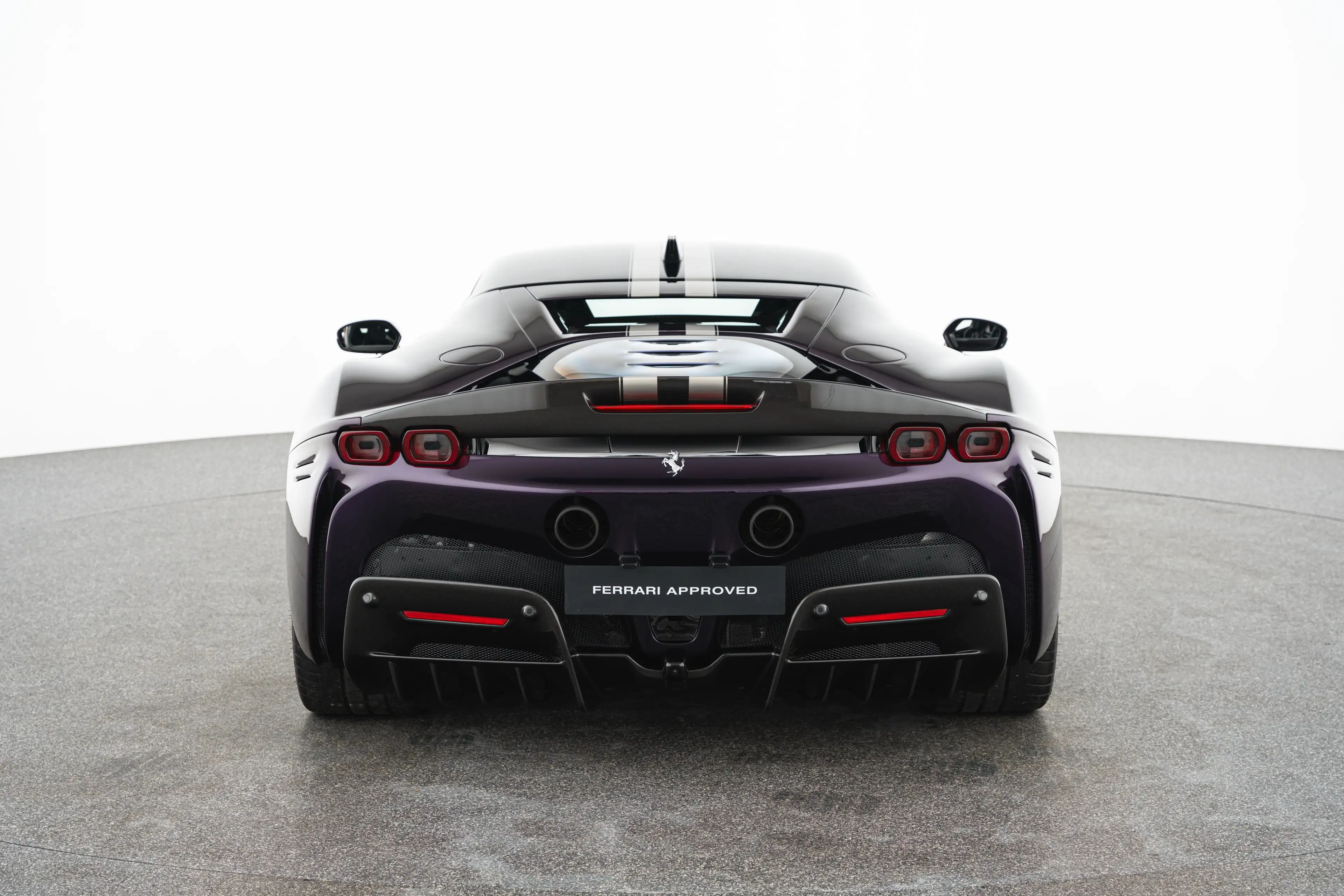 Ferrari SF90 Stradale — photo 6