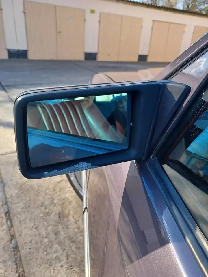 Mercedes-Benz E 200 zuverlässiger Stern mit roter Lederausstattung; E-Klasse TE, foto 9