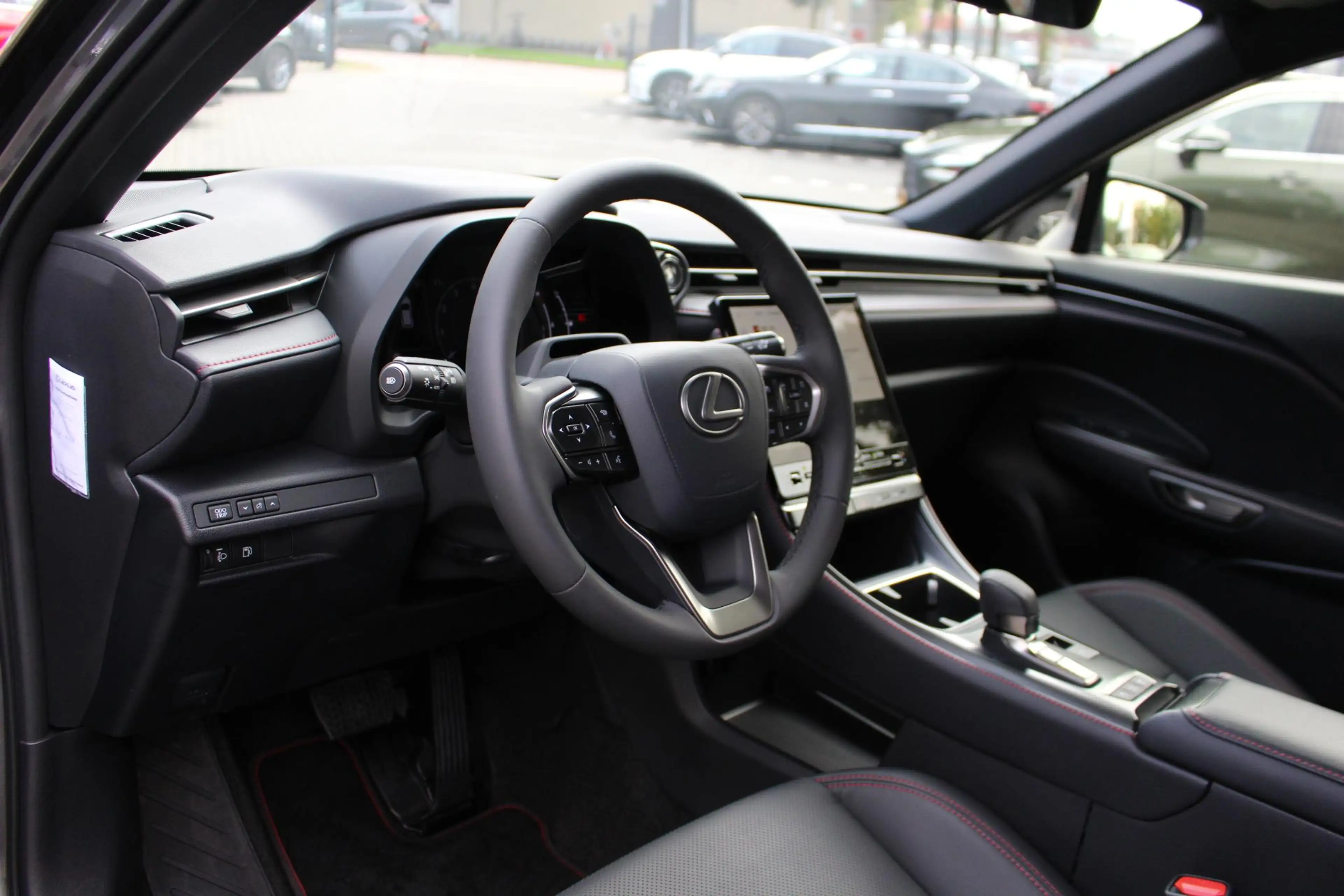 Lexus LBX 1.5 Relax 2WD TECH PACK — photo 11