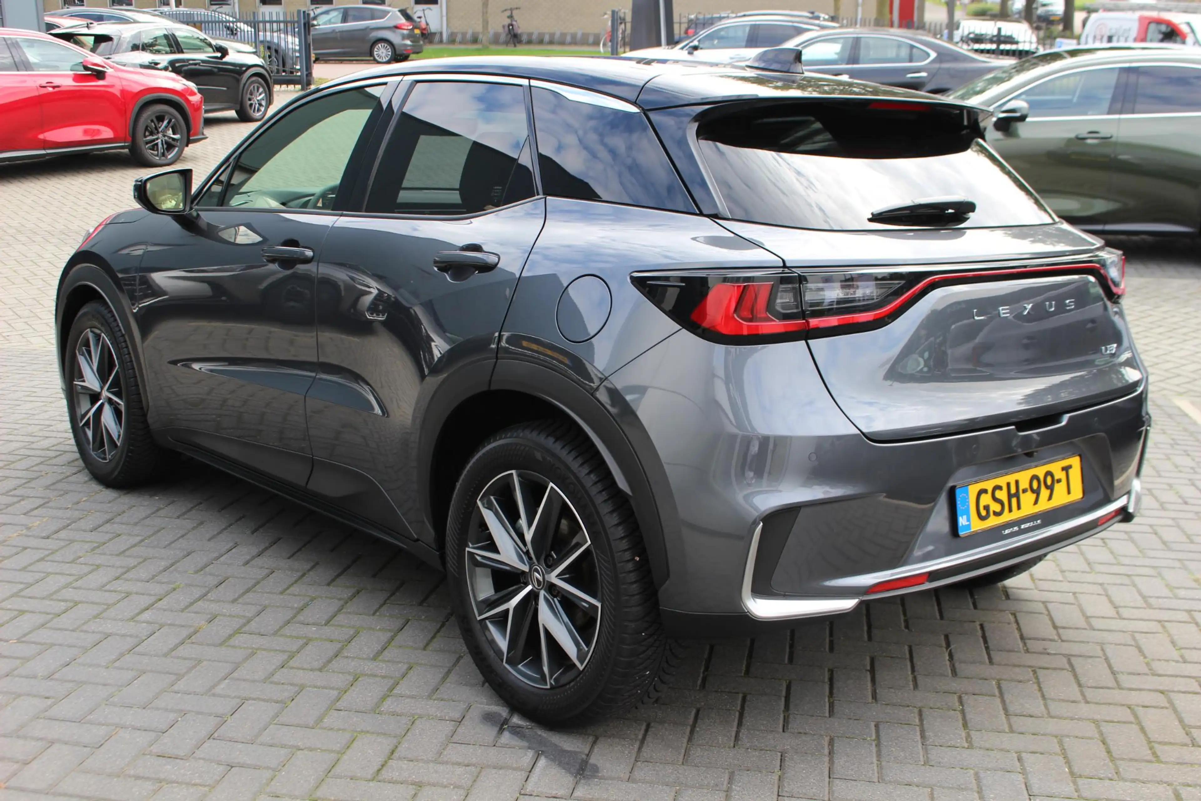 Lexus LBX 1.5 Relax 2WD TECH PACK — photo 5