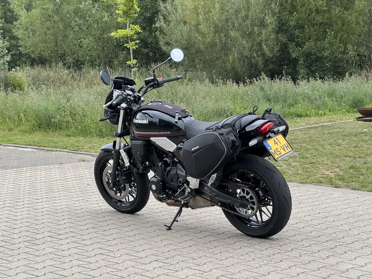 Kawasaki Z 650 RS - 2