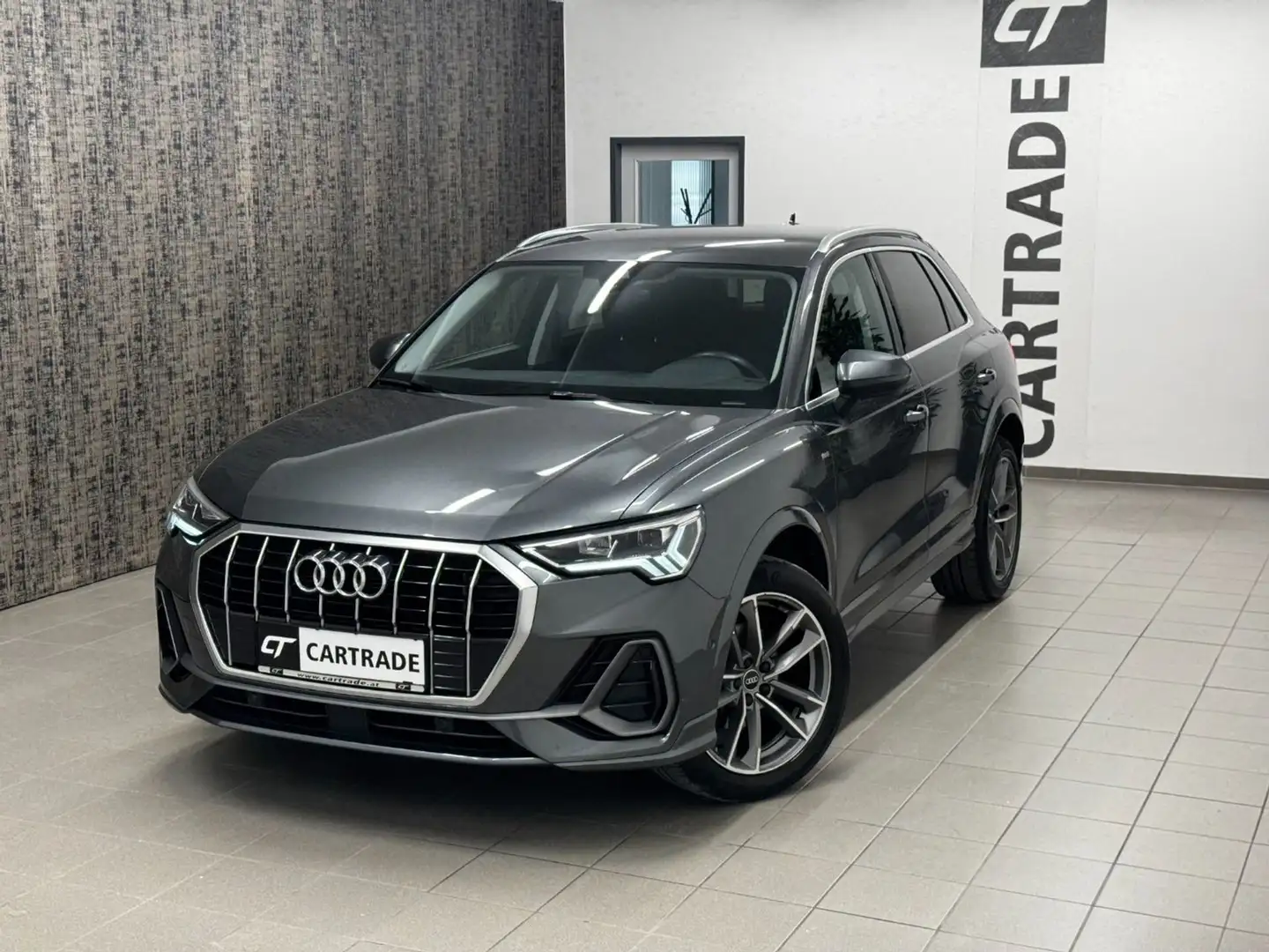 Audi Q3 35 2.0 TDI S line Grau - 2