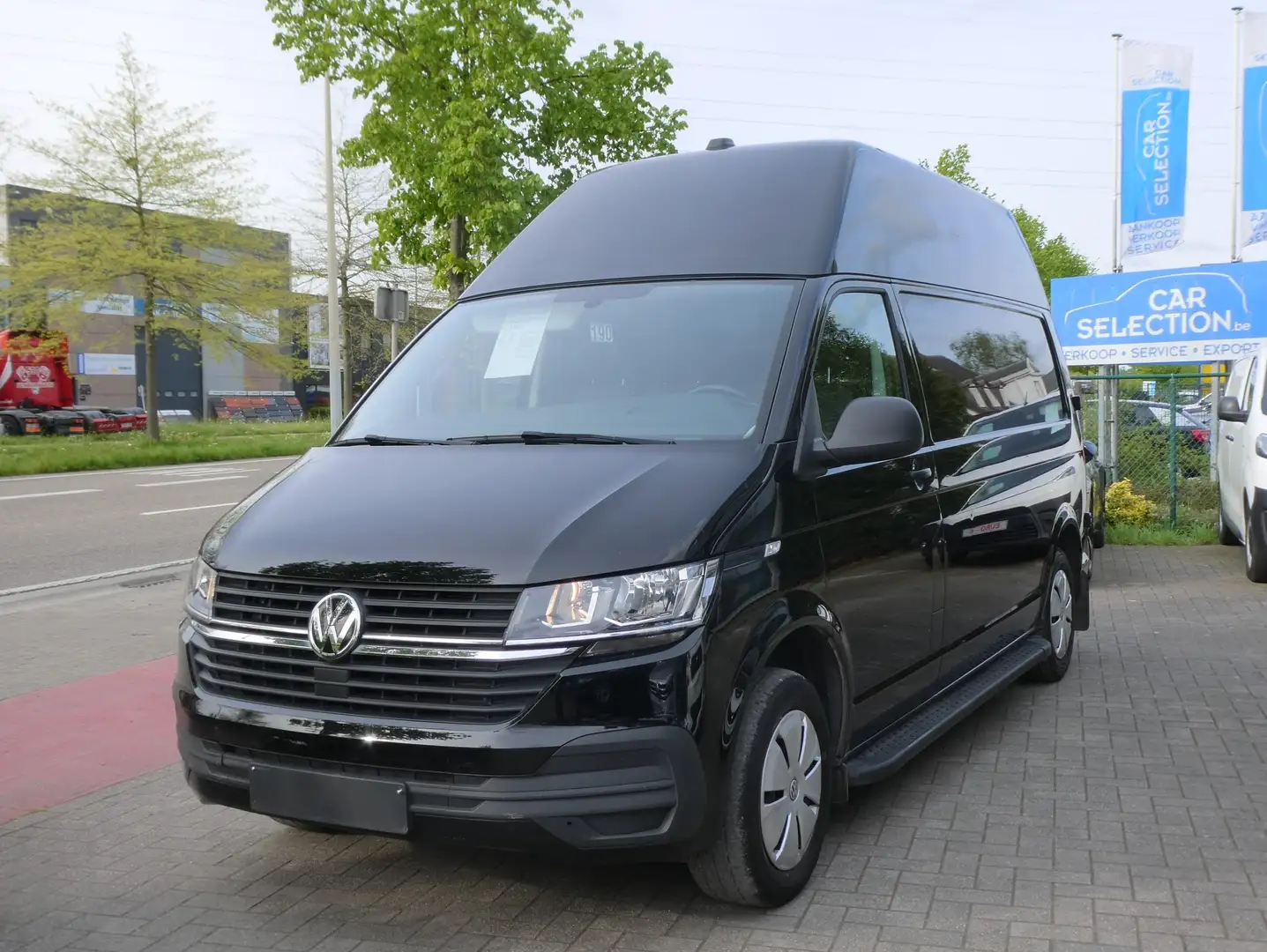 Volkswagen T6.1 Transporter Verhoogd & Lang 2.0d-150pk, AC,GPS,Cruise,Garantie Zwart - 1