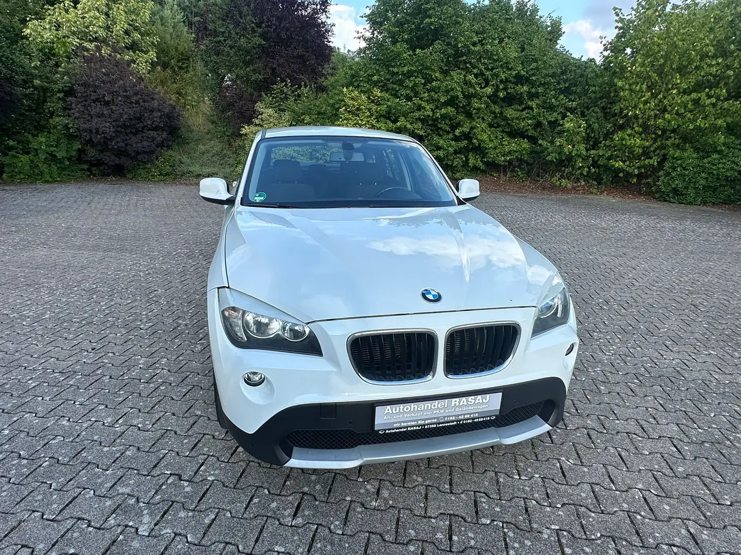 BMW X1 20 d xDrive*ALLRAD*KLIMATRONIC*AHK*PDC*ALU Weiß - 1