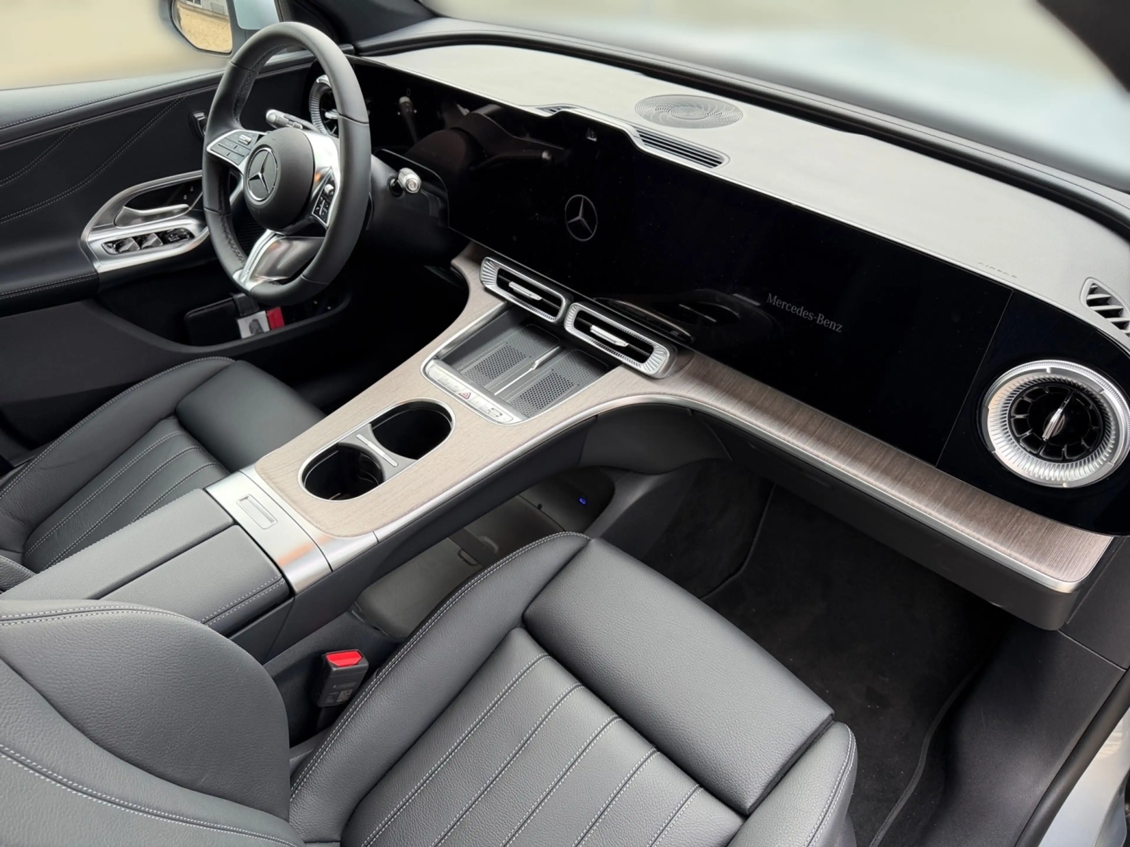 Mercedes-Benz GLC 400 4MATIC EQ AMG+Avantgarde+MBUX+Ambiente — photo 15