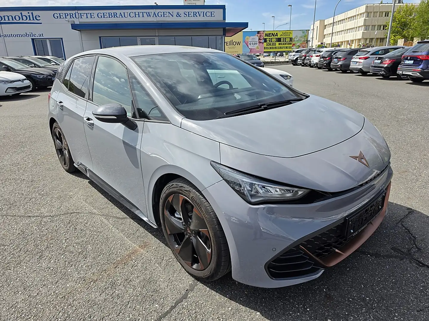 CUPRA Born 77kWh e-Boost Grau - 1
