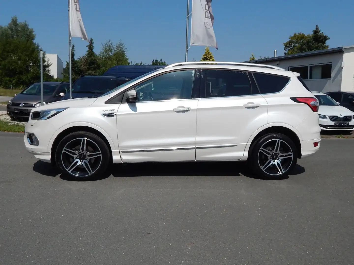 Ford Kuga Vignale Autom. ~Leder~Xenon~Panoramadach~ Weiß - 2