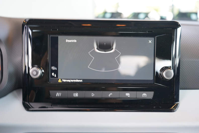 SEAT Arona Reference Edition 1.0 TSI — photo 11