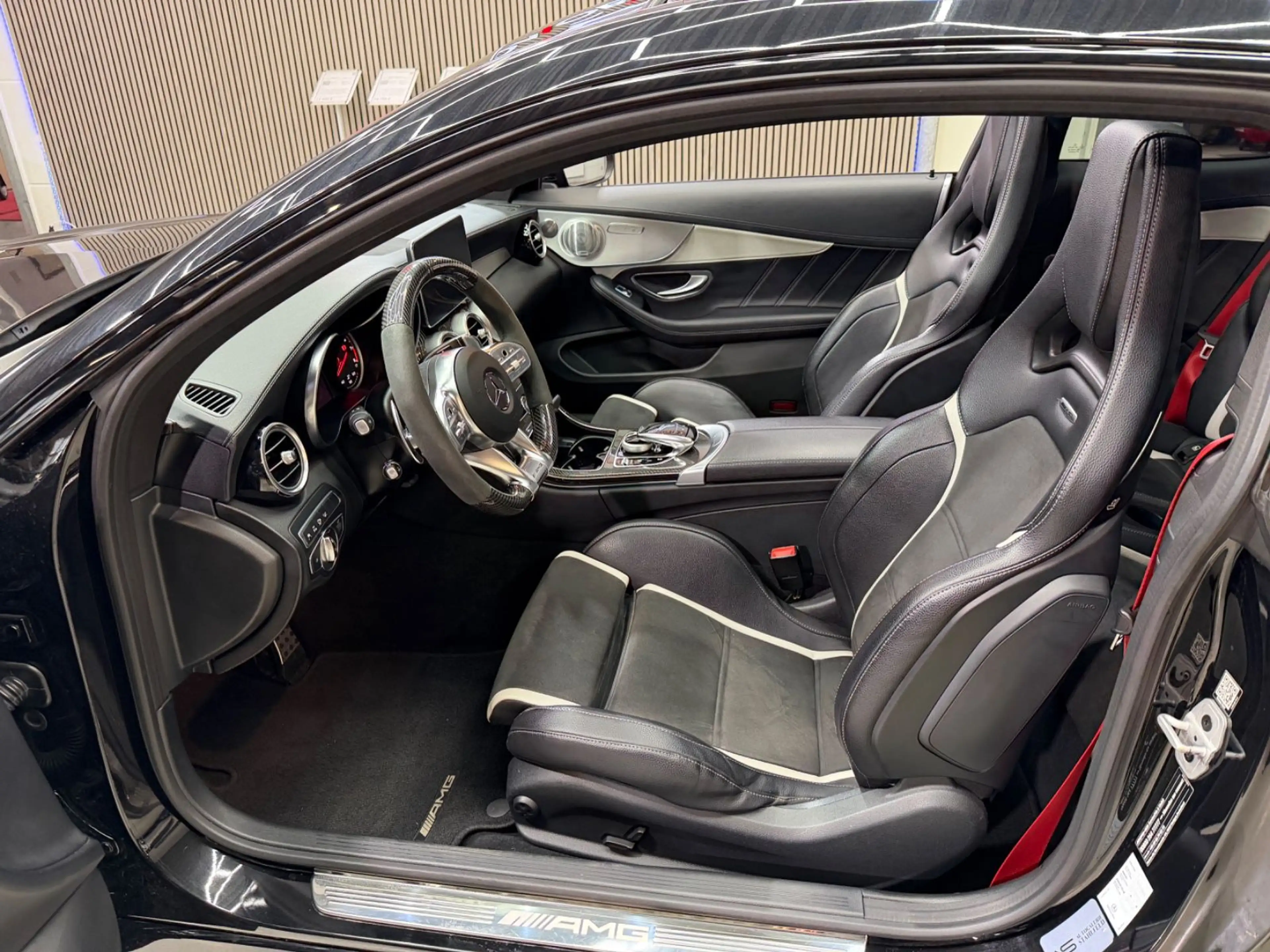 Mercedes-Benz C 63 AMG C63s AMG HJS Pano Headup 360* Performance Carbon — photo 11