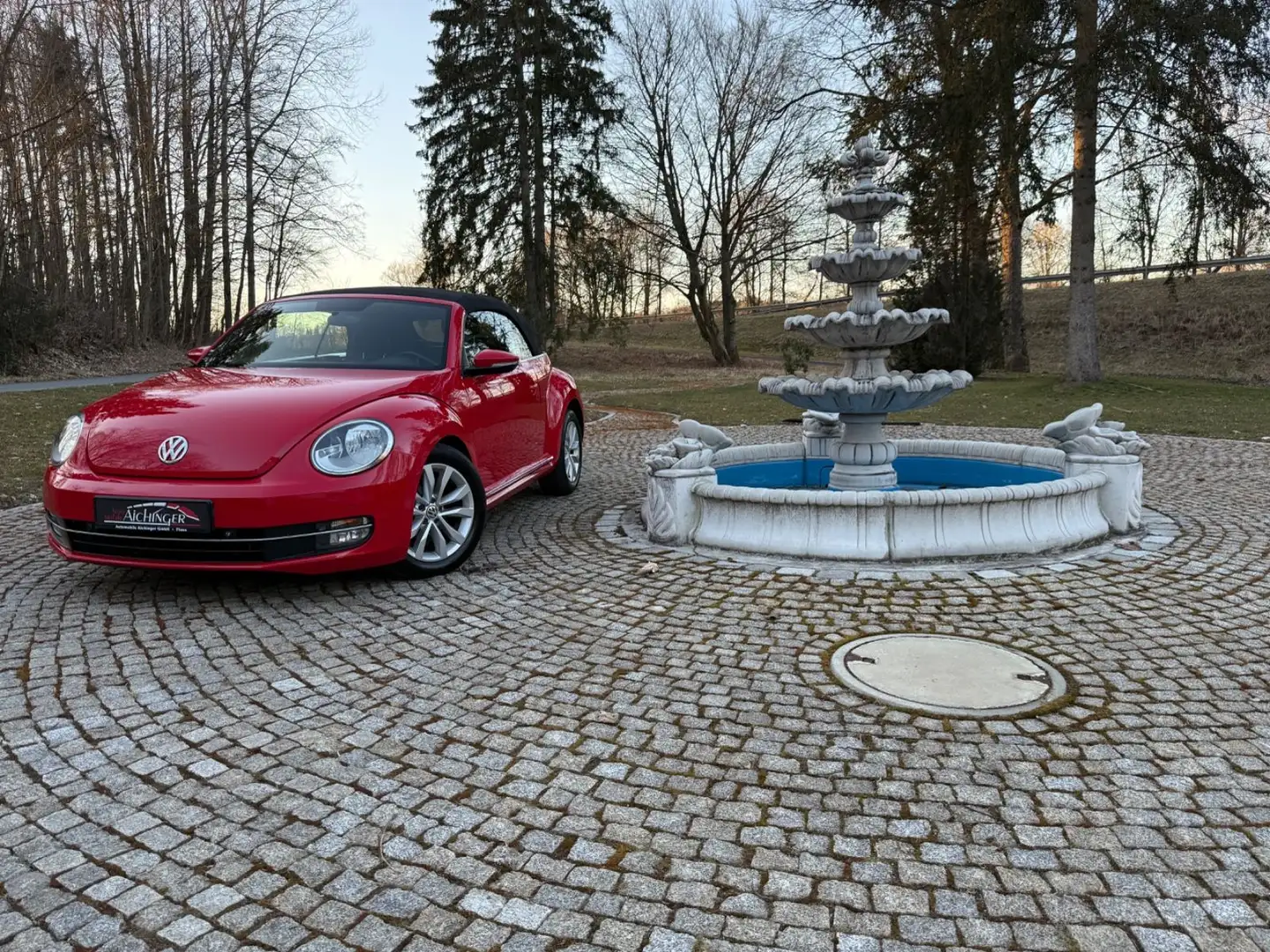 Volkswagen Beetle Cabriolet Design Klima Navi Tempomat PDC Rot - 1