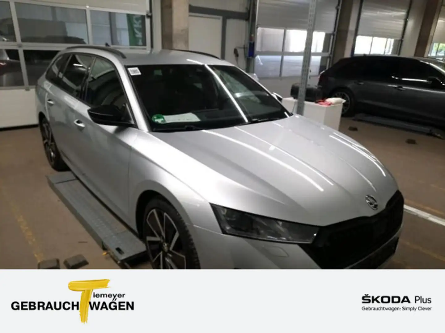 Skoda Octavia Combi 1.5 TSI SPORTPAKET LED STDHZG LM18 Silber - 1