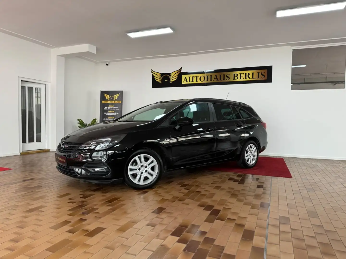 Opel Astra K Sports Tourer Business 1.5/2.HND/SCKHFT/ Schwarz - 2