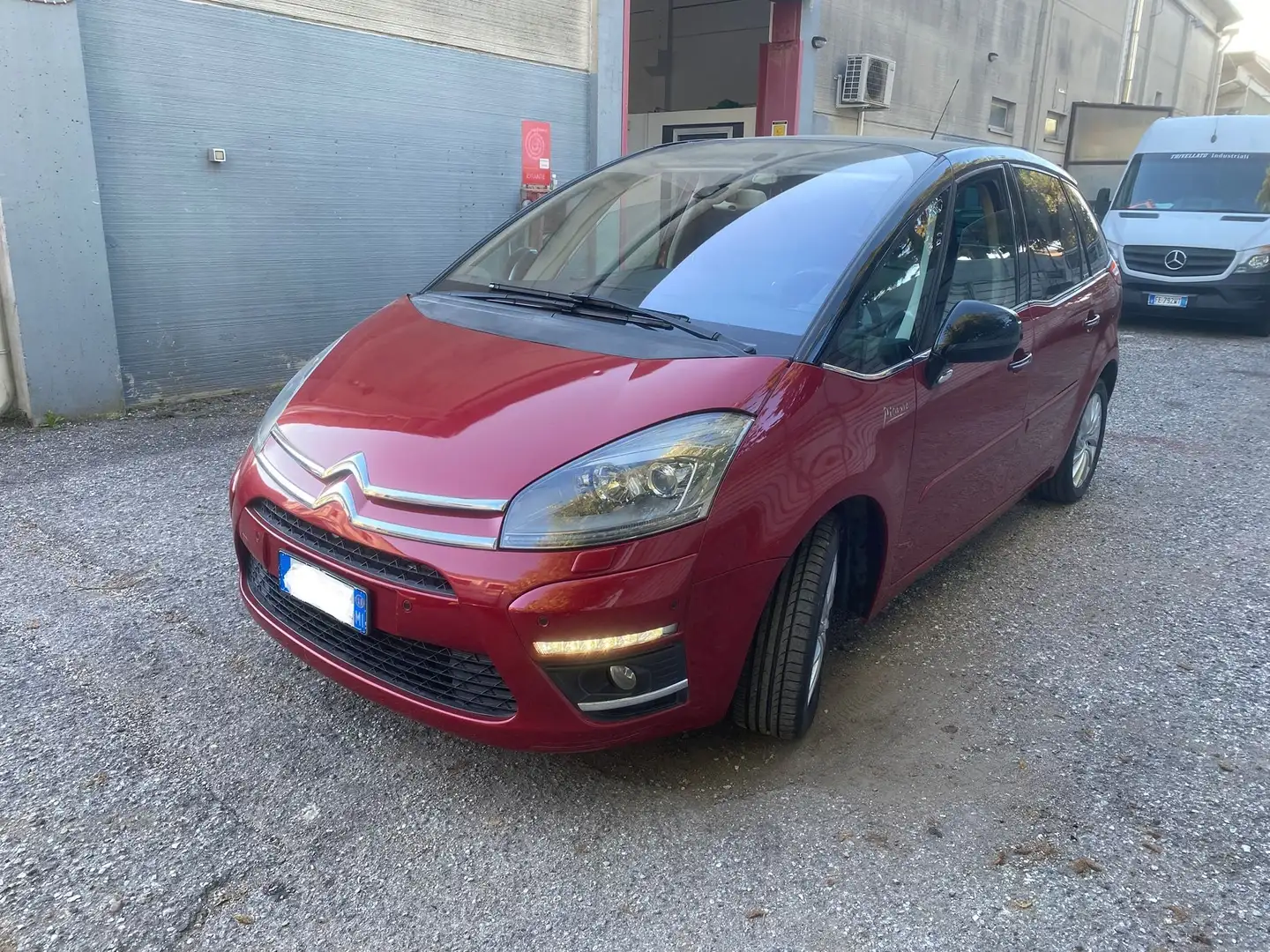 Citroen C4 Picasso 1.6 eHDI Rosso - 1