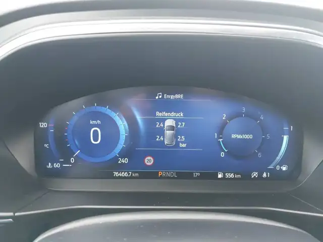Ford Focus view 13