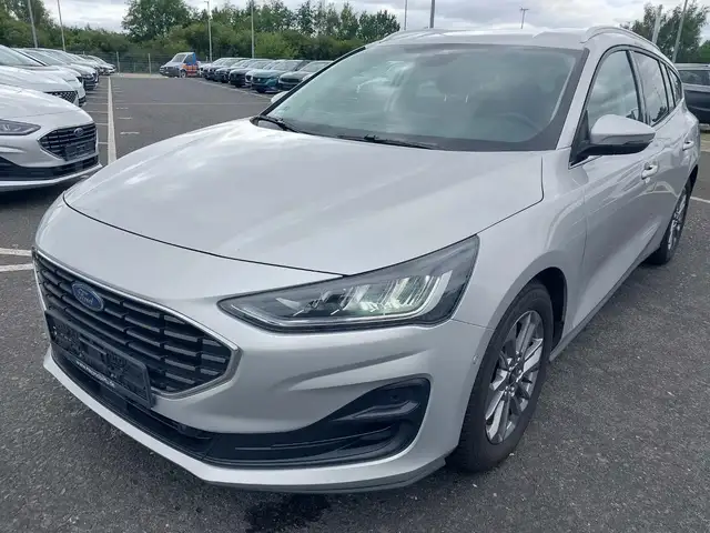 Ford Focus view 2