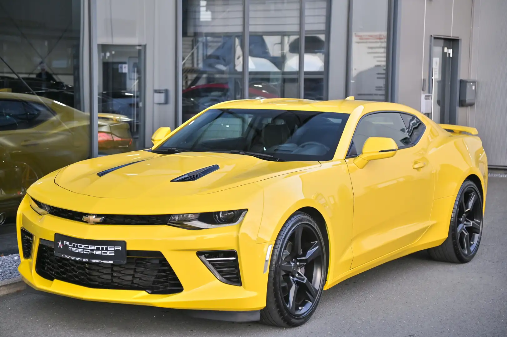 Chevrolet Camaro V8 Recaro* Magnetic Ride* Klappenabgas.* Jaune - 2