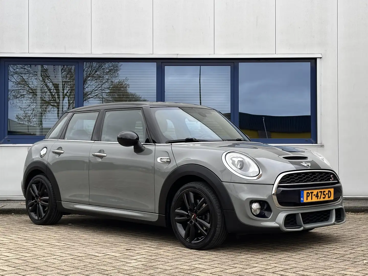 MINI Cooper S Mini 2.0 JCW l NL AUTO l Dealeronderhouden l Grau - 2