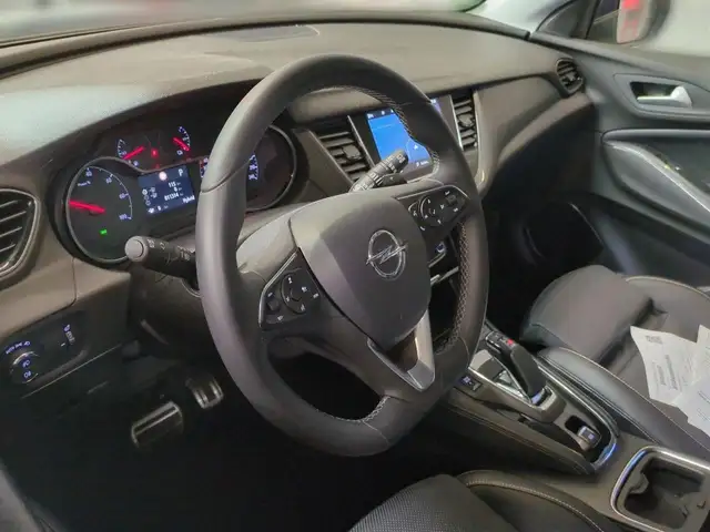 Opel Grandland view 7