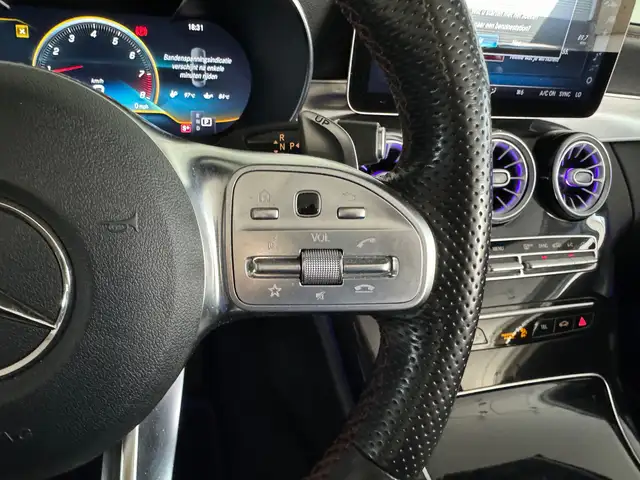 Mercedes-Benz C-Class view 13