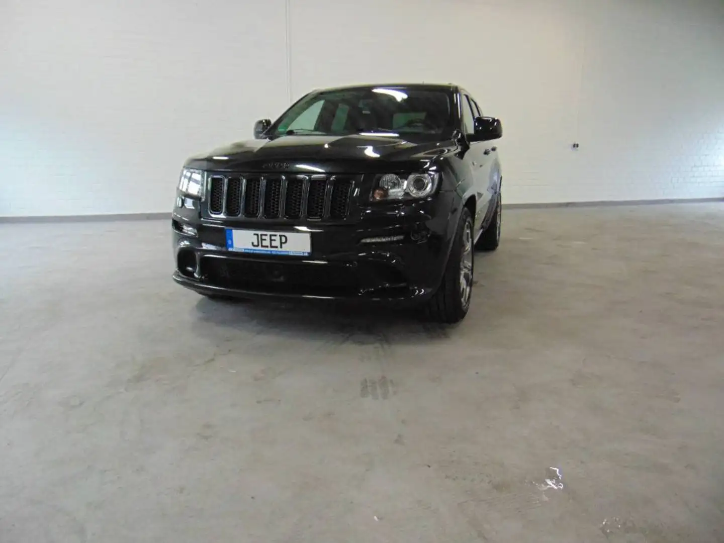 Jeep Grand Cherokee Serie 7 SRT8 6.4l V8 HEMI Negro - 2