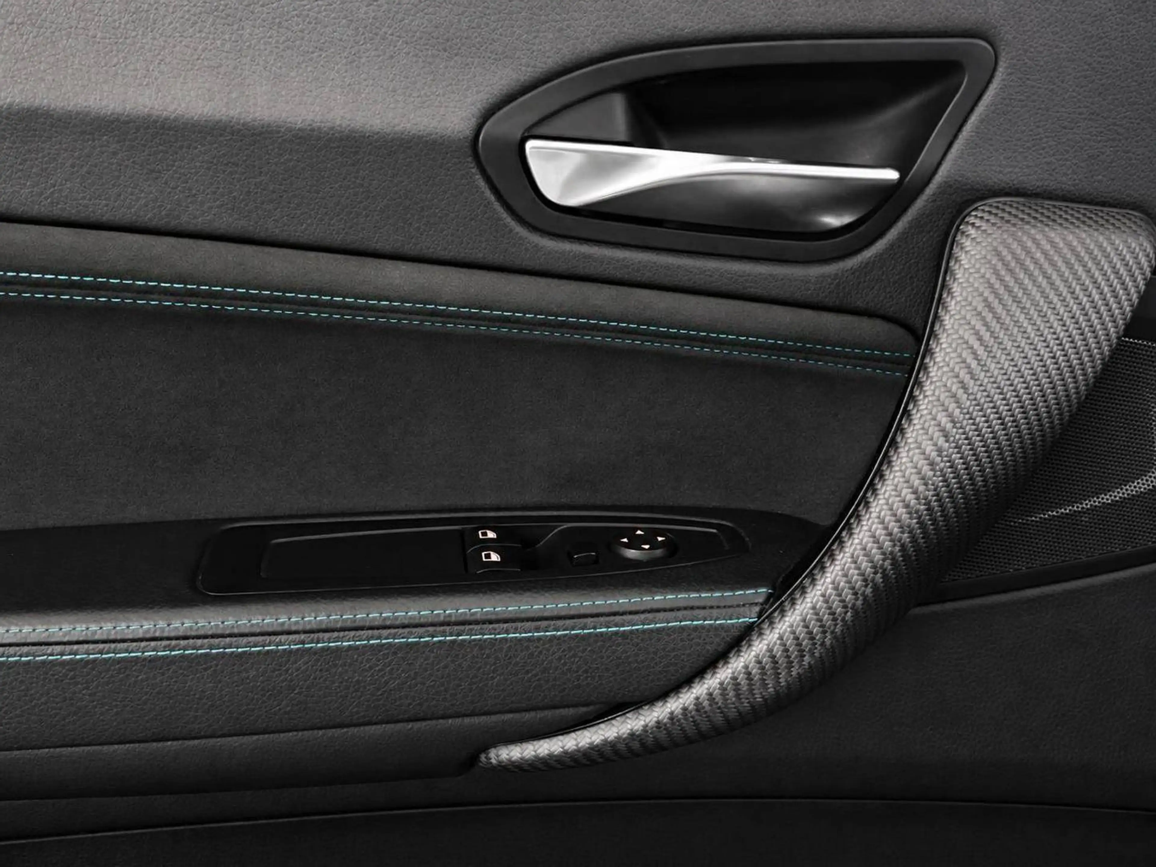 BMW M2 M Performance ESD — photo 13