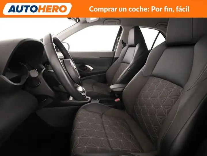 Toyota Yaris 2022, foto 11
