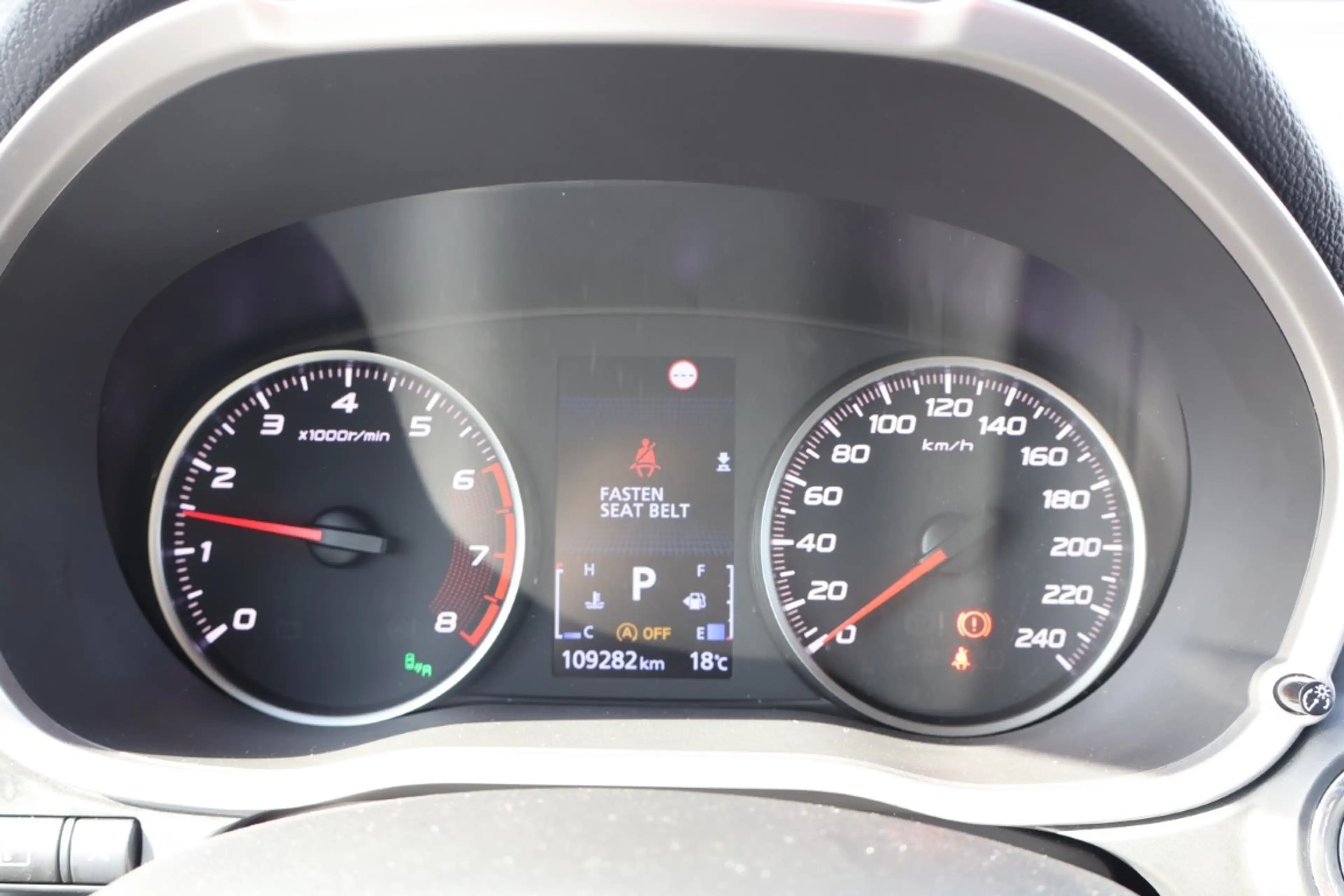 Mitsubishi Eclipse Cross 1.5 T-MIVEC Kamera LED AHK 360° — photo 15
