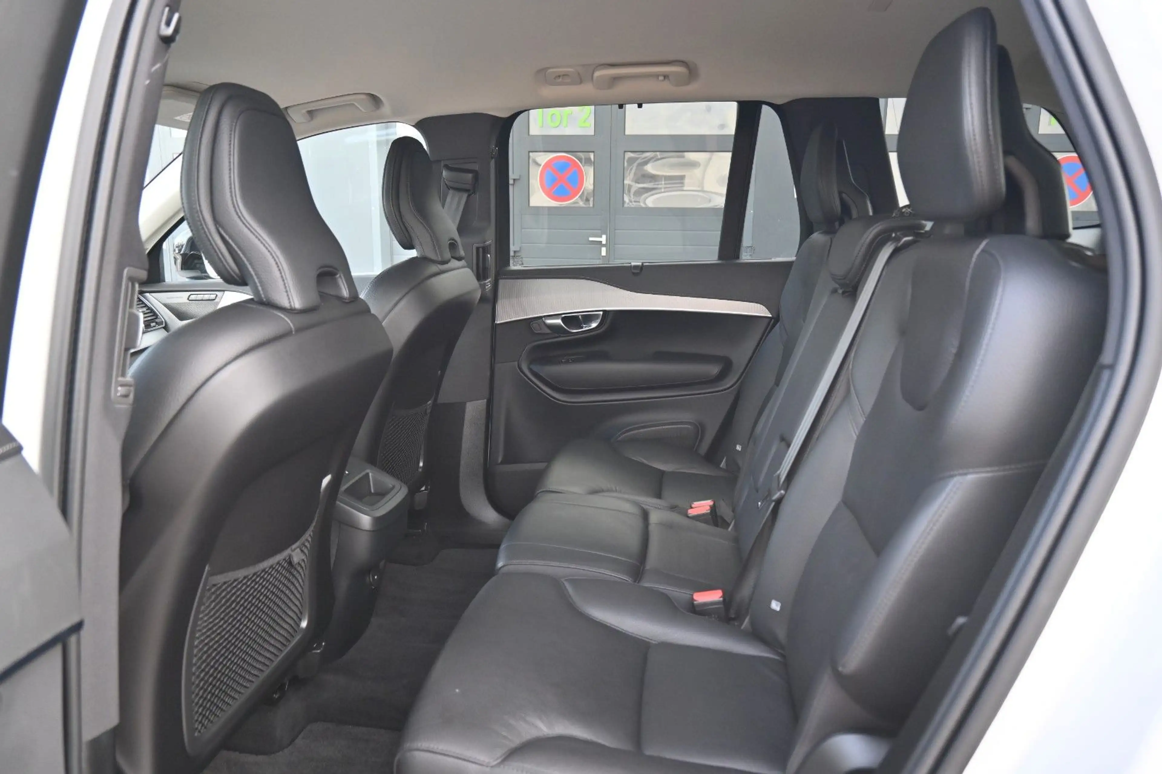 Volvo XC90 B5D AWD Plus Dark*LED*LUFT*STHZ*H&K*AHK — photo 15