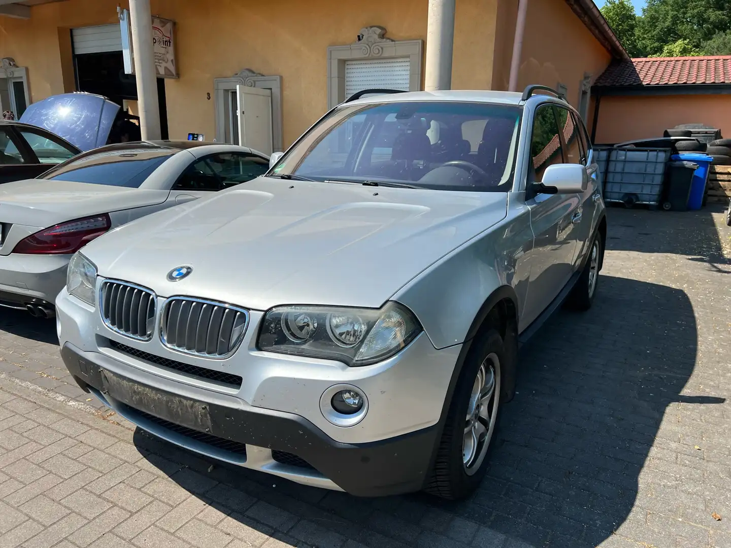 BMW X3 3.0d Stříbrná - 2