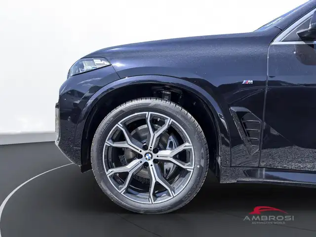 BMW X5 view 18