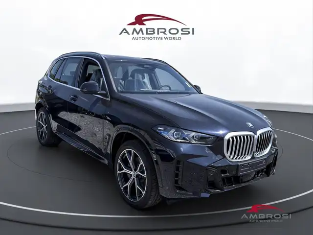 BMW X5 view 2
