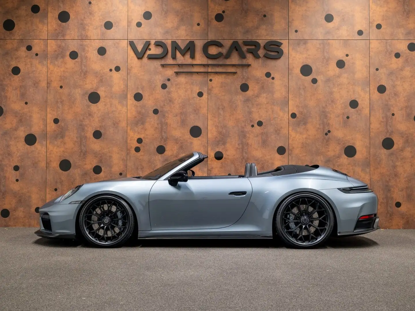 Porsche 911 Carrera GTS T-Hybrid Cabriolet*TECHART*LIFT* Grau - 2