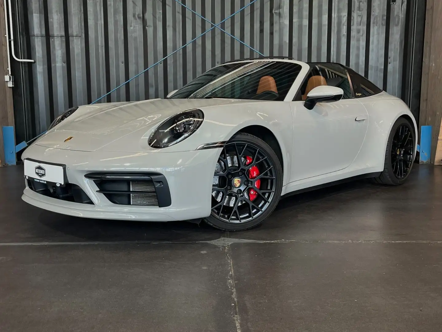 Porsche 992 911 Targa 4S (Heritage | Bose | Chrono) Gris - 1