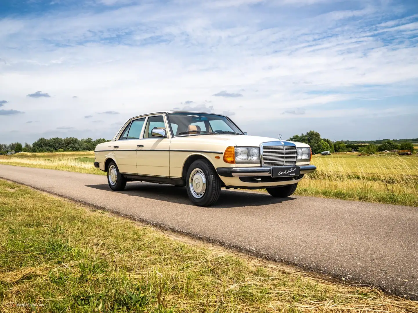 Mercedes-Benz 280 200-280 (W123) 200 Blanc - 1