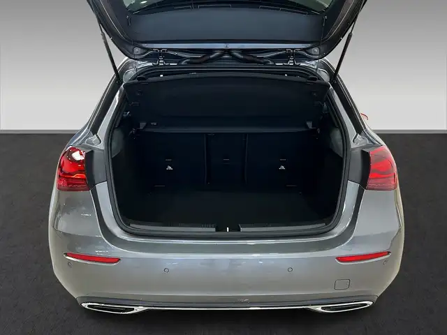 Mercedes-Benz A view 6