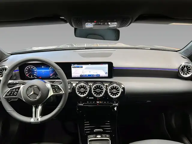 Mercedes-Benz A view 10