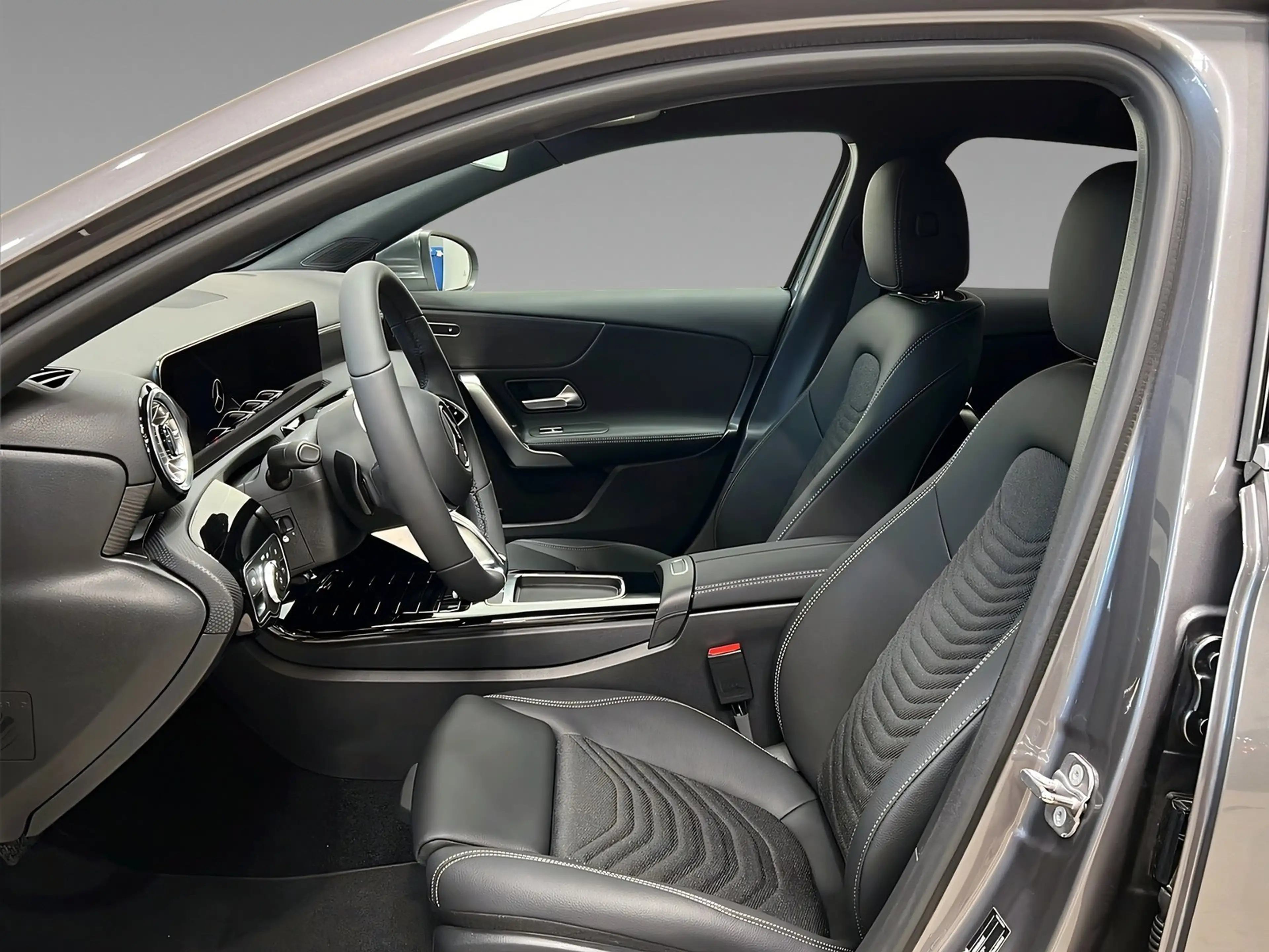 Mercedes-Benz A 200 PROGRESSIVE+LED+Kamera+CarPlay+LrHz+AHK — photo 8