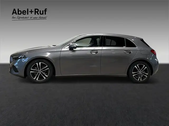 Mercedes-Benz A view 4
