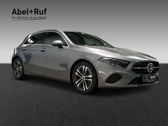 Mercedes-Benz A view 3
