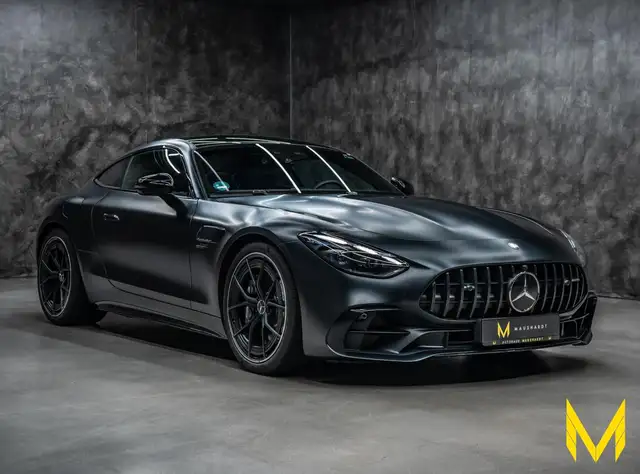 Mercedes-Benz Amg GT view 3