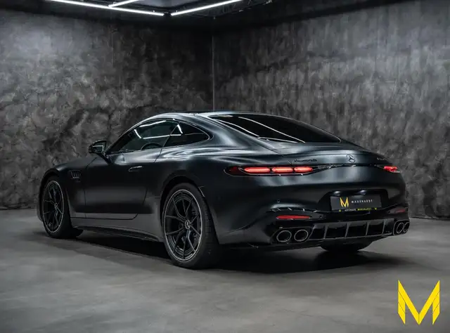 Mercedes-Benz Amg GT view 4