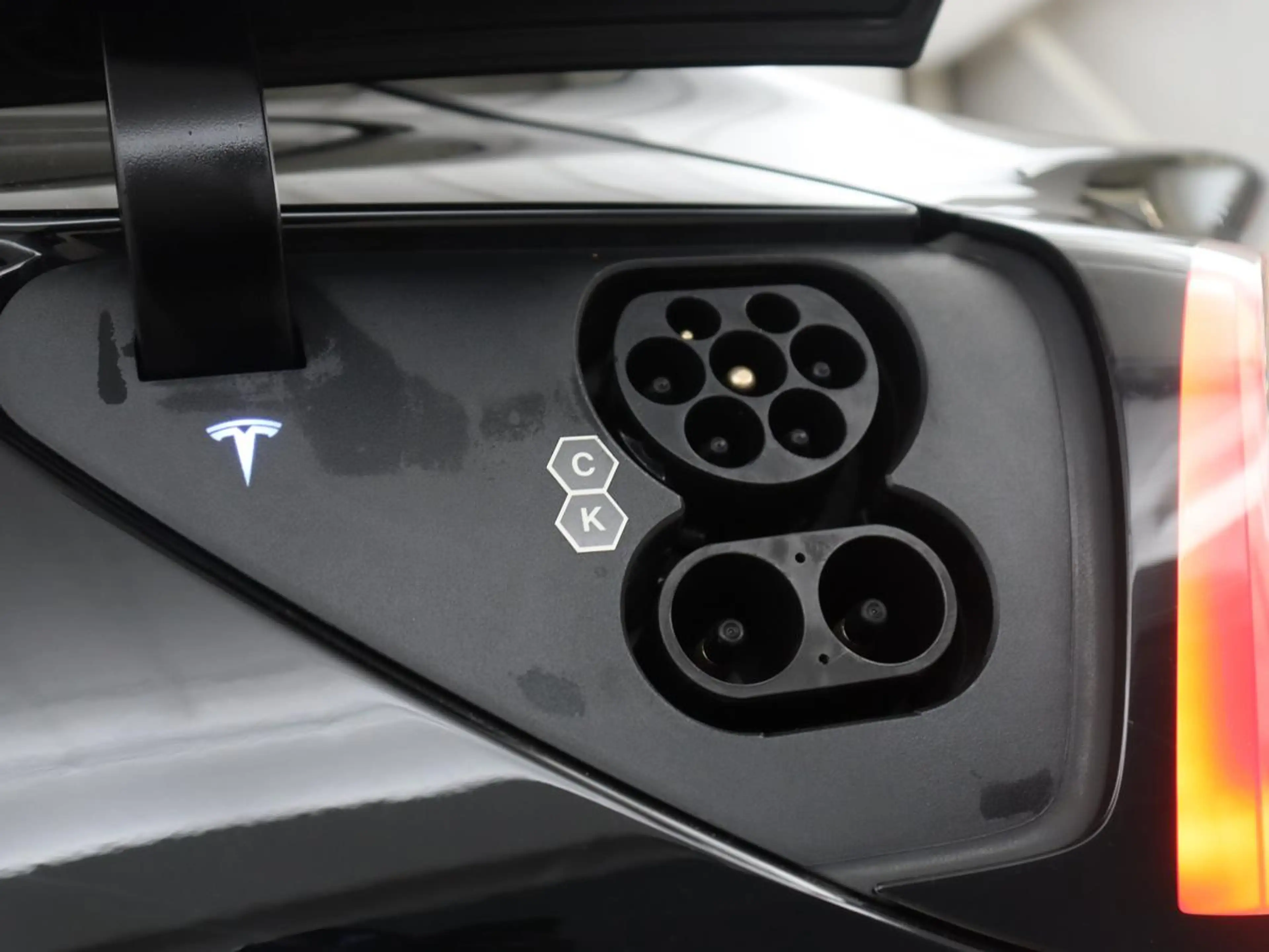 Tesla Model 3 Standard RWD Plus 60 kWh | SOH 91,8 % | Panoramada — photo 14
