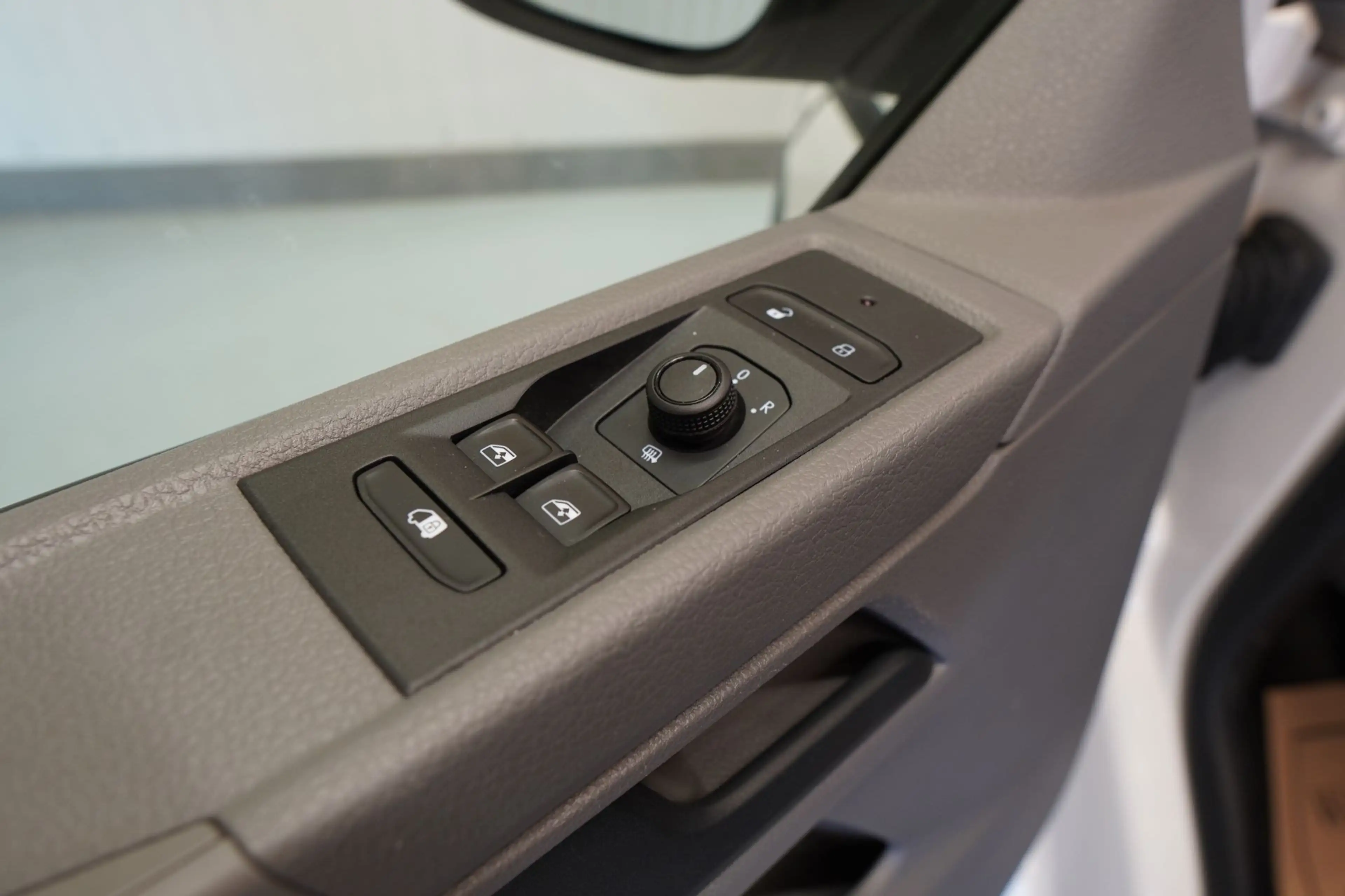 Volkswagen T6.1 Transporter T6.1 Kasten 2,0 TDI "PDC*KLIMA*FREISPR" — photo 14