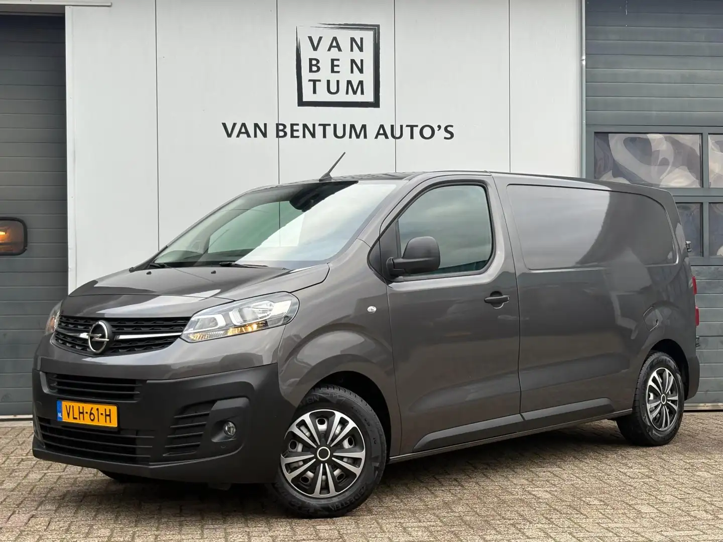 Opel Vivaro 2.0CDTI 122pk Autom. Navi Camera Airco Cruise 3-pe Gris - 1