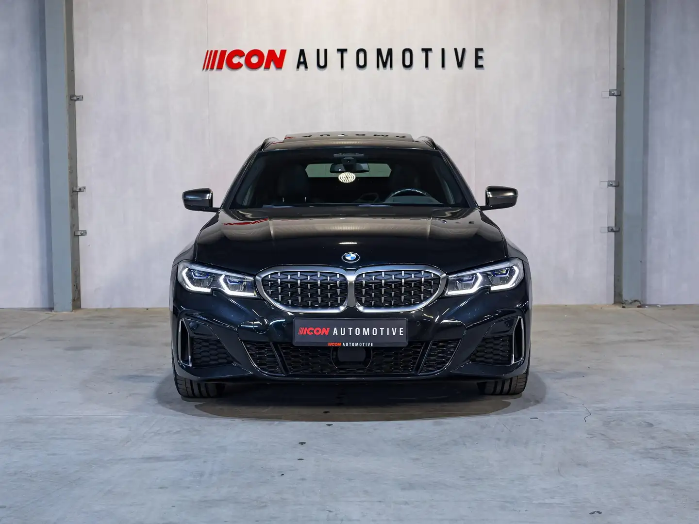 BMW 340 M340i - PANO I XDRIVE I LASER I HUD I MPERFORMANCE Zwart - 2