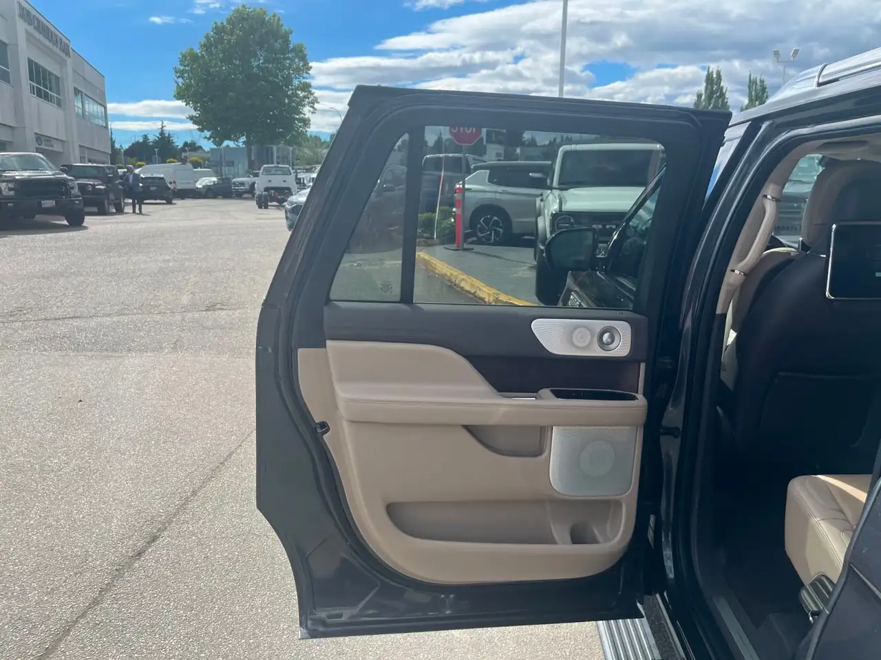 Lincoln Navigator снимка Lincoln Navigator