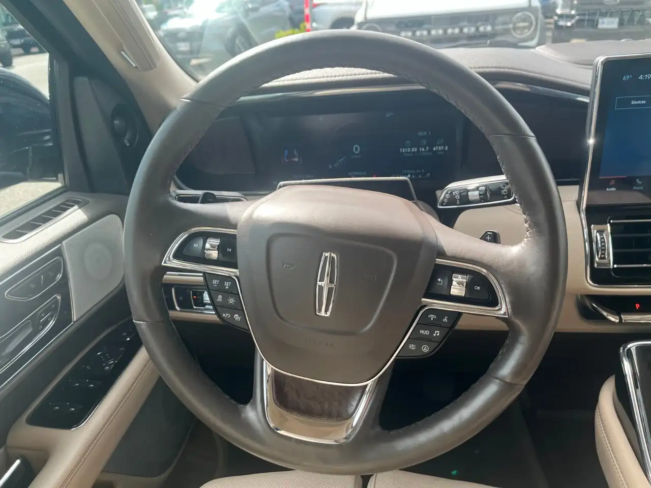Lincoln Navigator снимка Lincoln Navigator