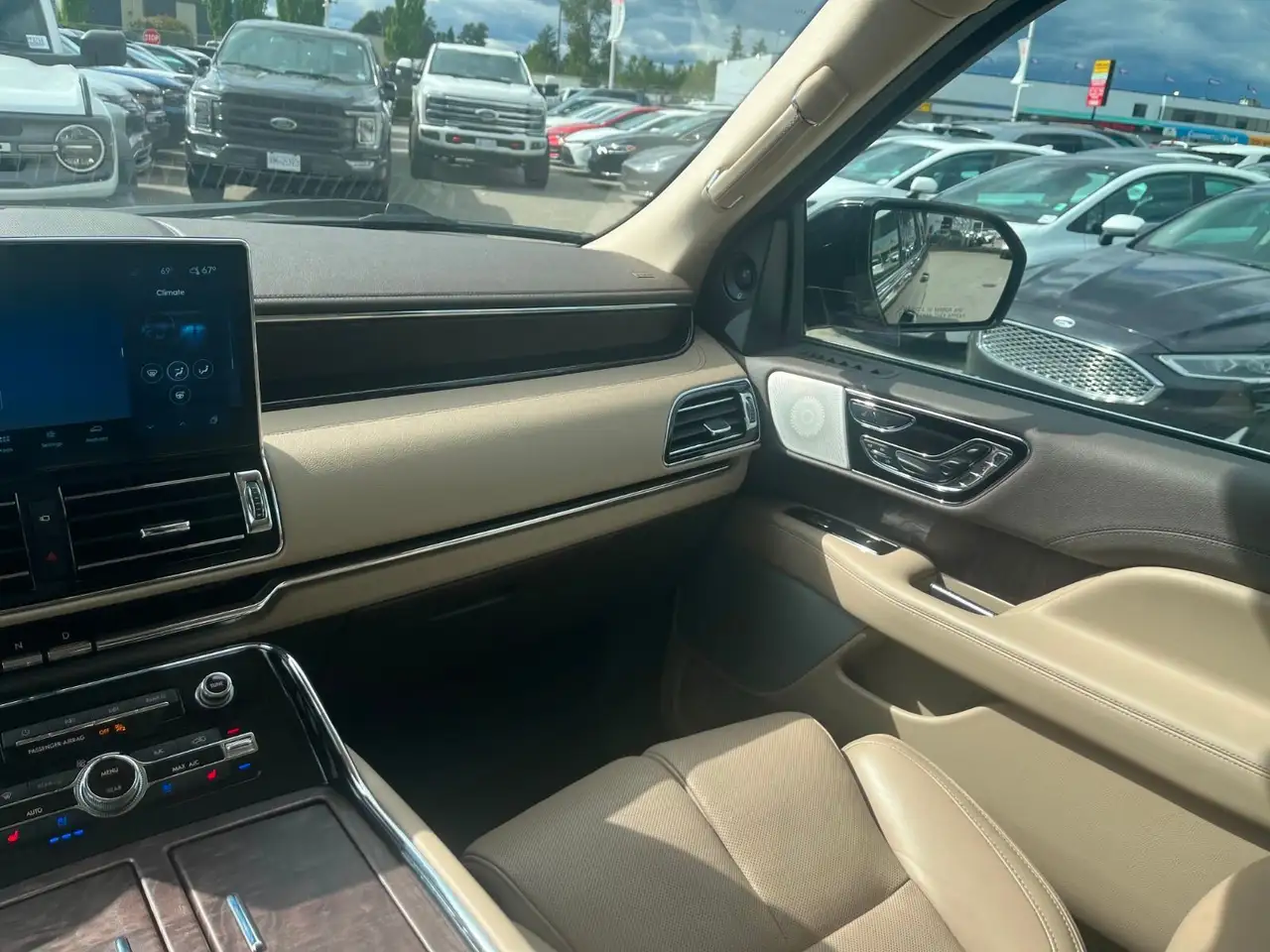 Lincoln Navigator снимка Lincoln Navigator