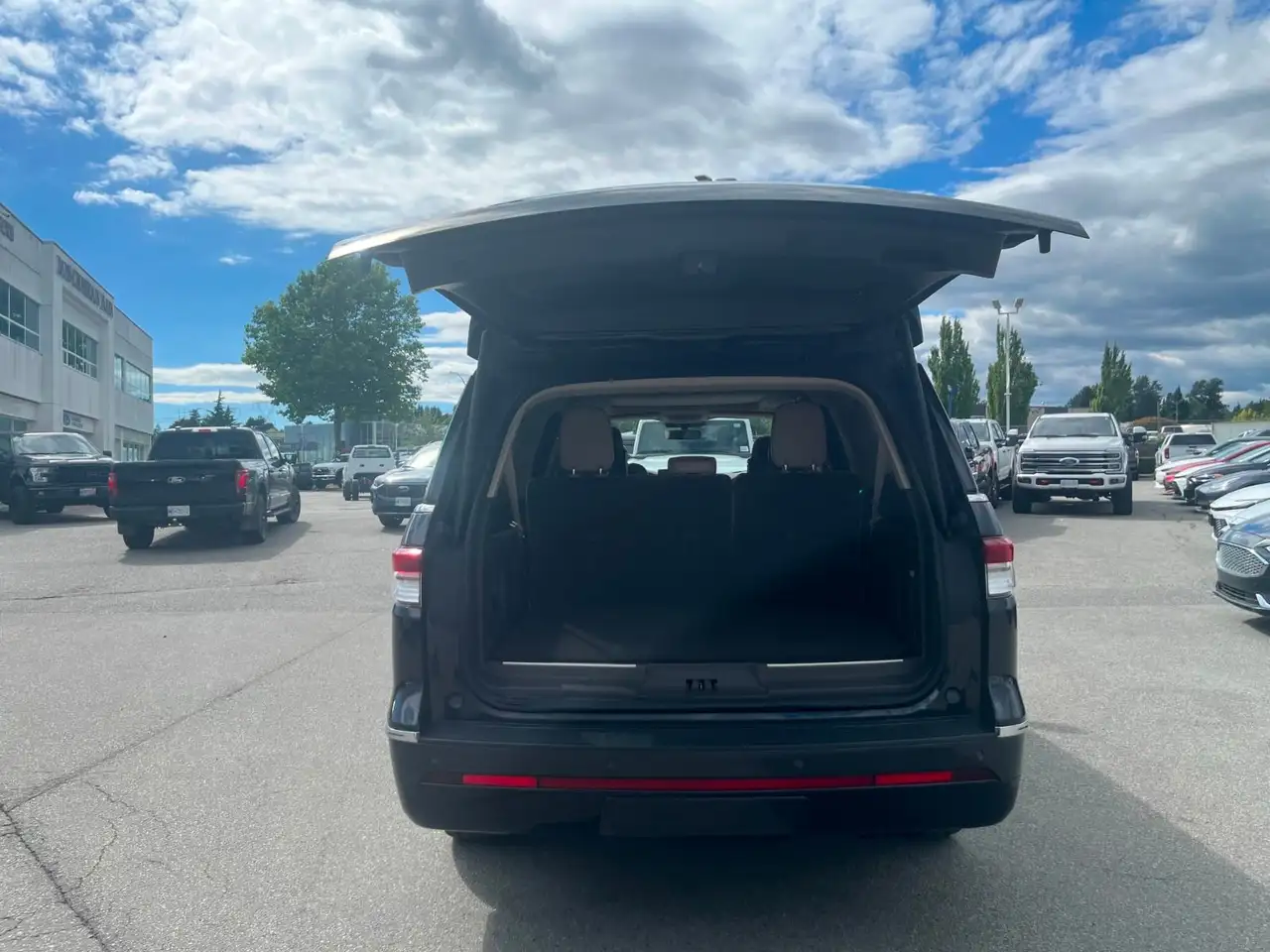 Lincoln Navigator снимка Lincoln Navigator